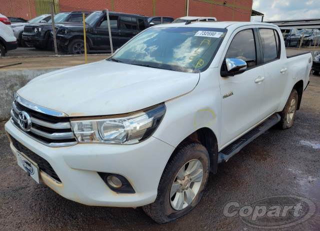 TOYOTA HILUX 2.8 17/17