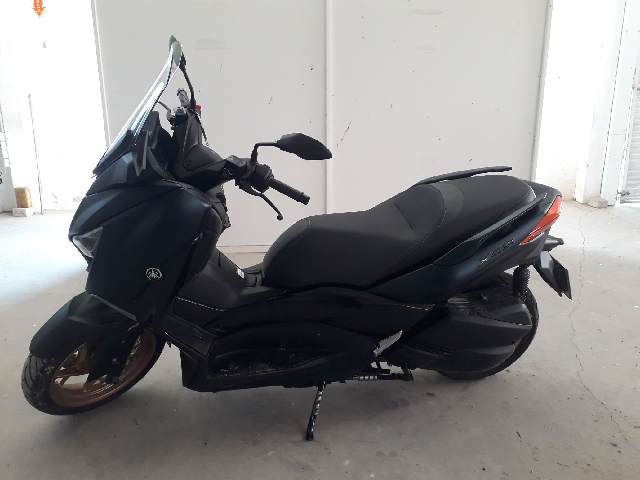 YAMAHA XMAX 23/23